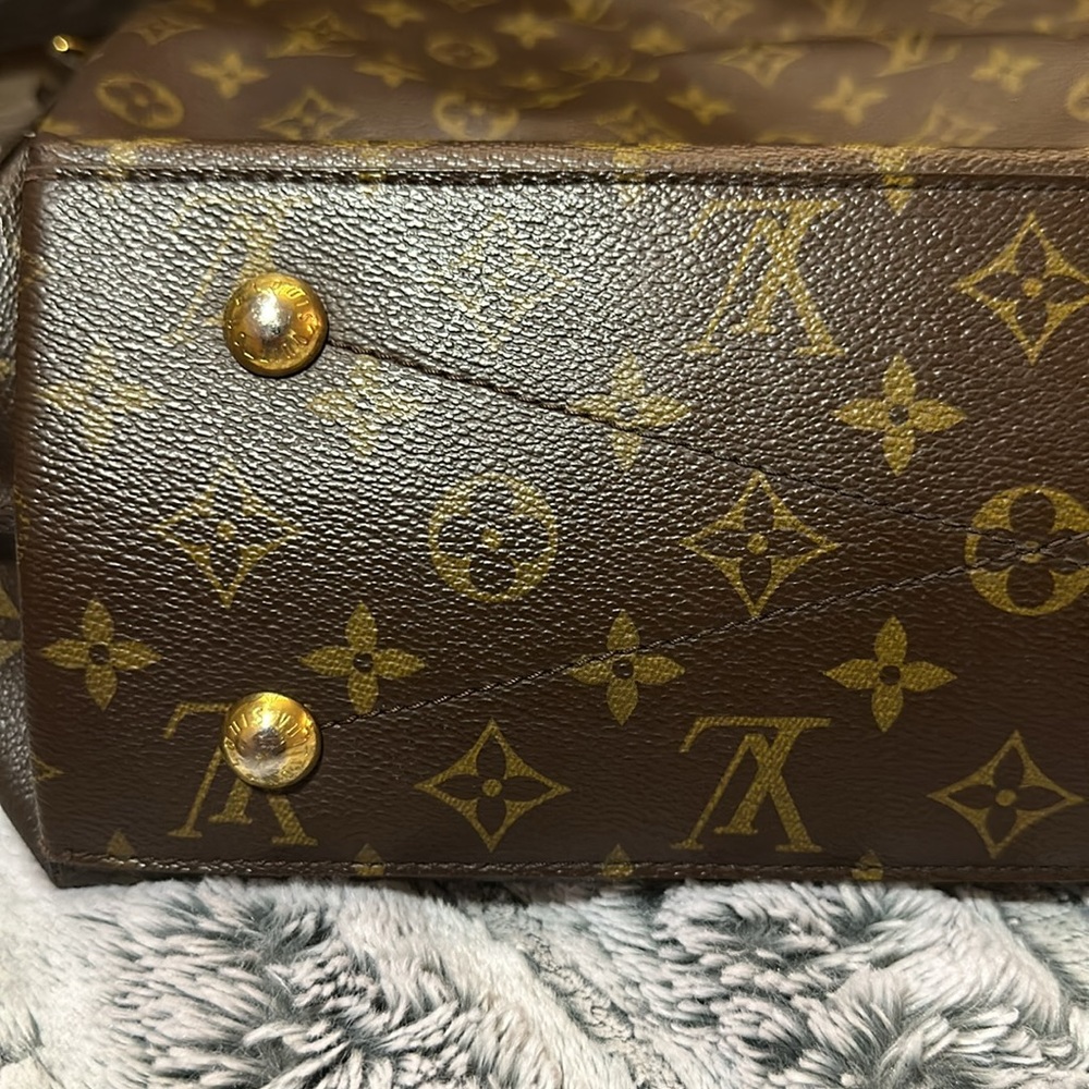Métis Monogram - Picture 3 of 7